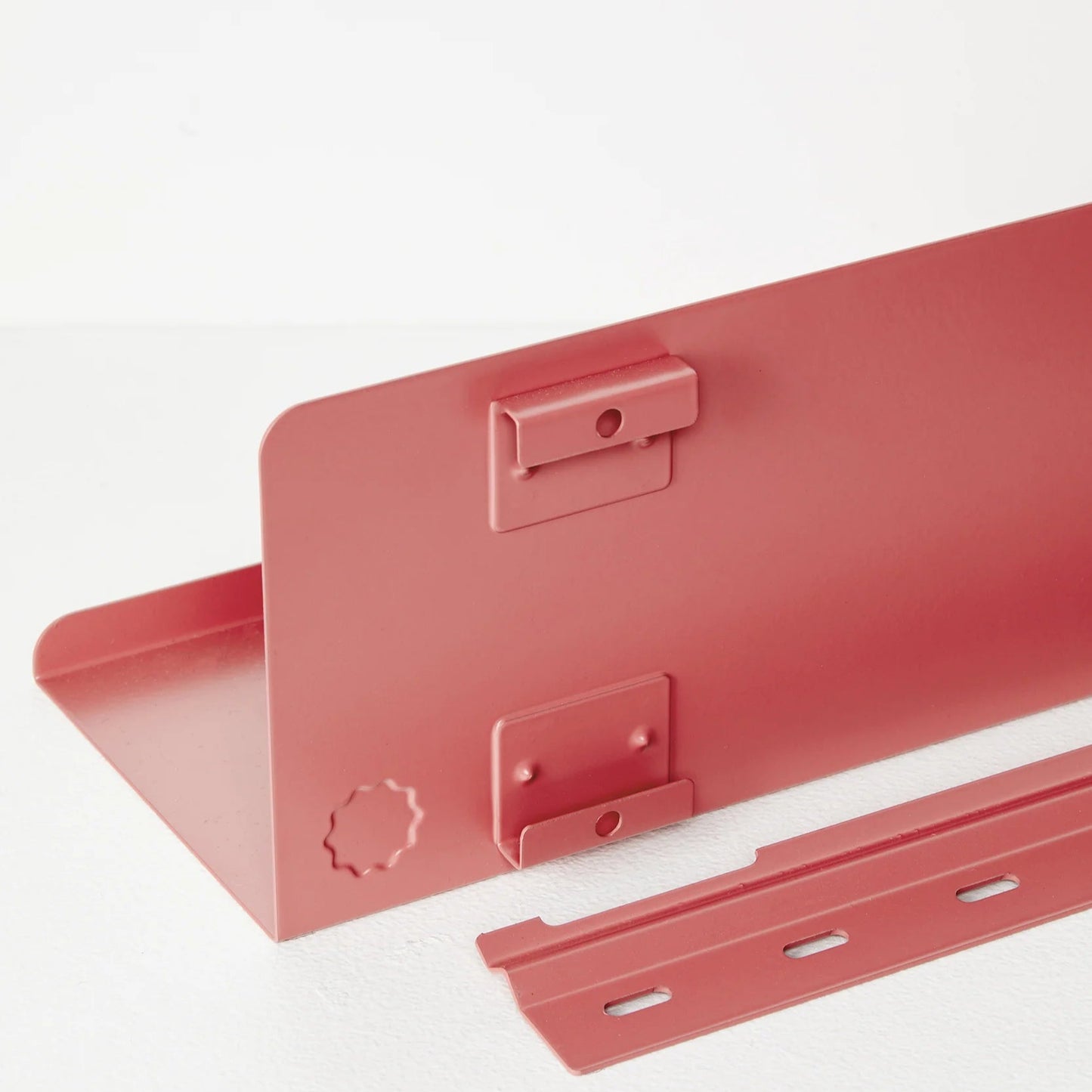 Berry pink shelf