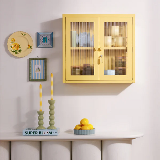 Wall cabinet in a living area